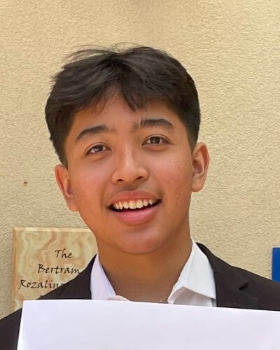 Picture of Oliver Corro